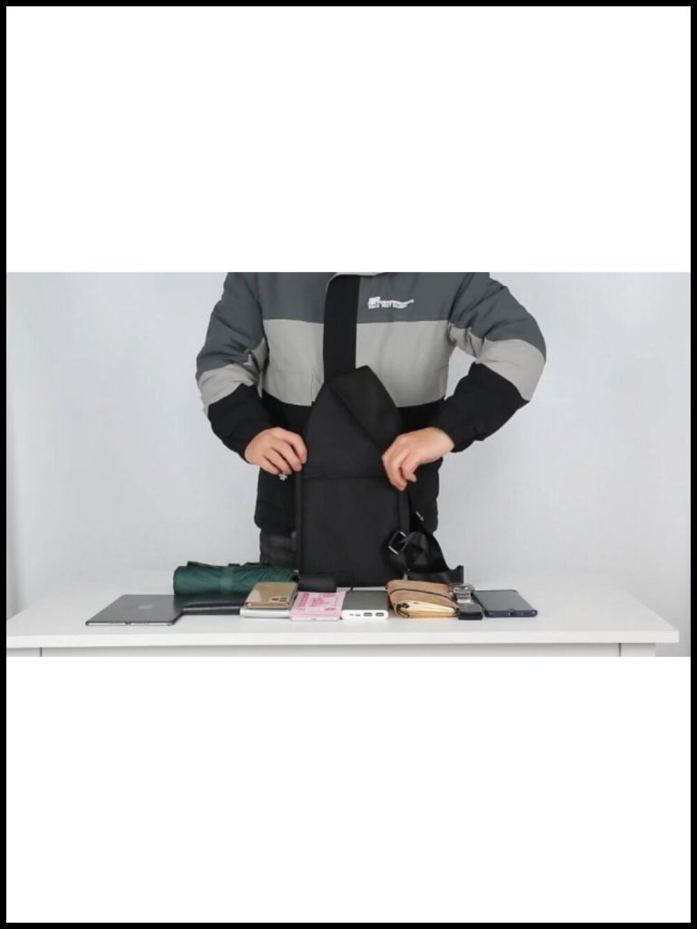 Anti-Theft Sling Backpack Crossbody Chest Bag with USB Charging Port Oxford - Picture 5 of 5
